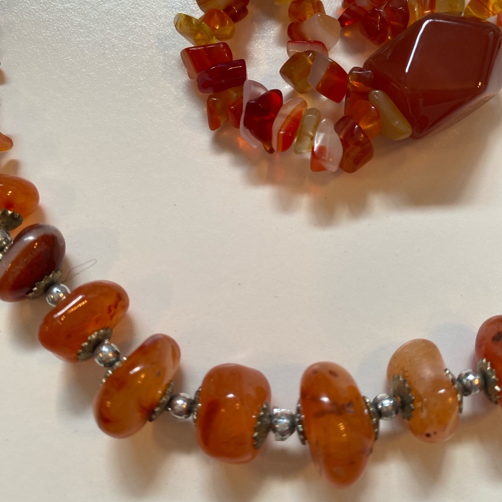 Elegant Amber Necklace and Bracelet Set - Picture 2 of 3